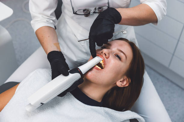 Best Emergency Tooth Extraction  in Shorewood Tower Hills Harbert, MI